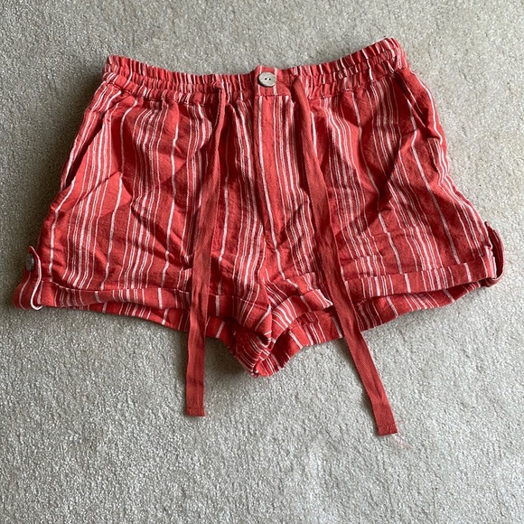 Linen shorts - Picture 1 of 2